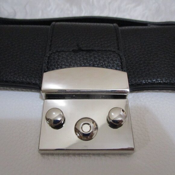 TAHARI Roma Faux Leather Shoulder Bag In Pearl/black NWT - Picture 4 of 10